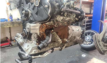 Jaguar-3.0TDV6-engine