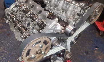 Land-Rover-Discovery-4-Engine-rebuild