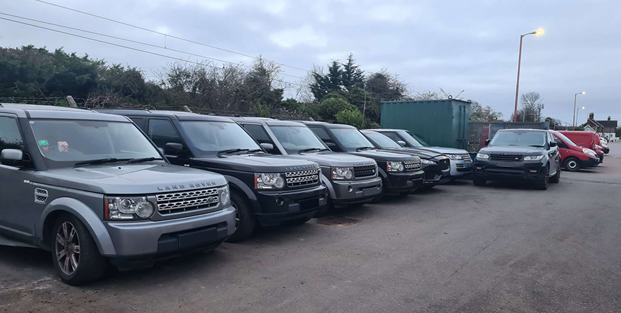 Don’t Wait for a Breakdown Spot Land Rover Engine Issues Early